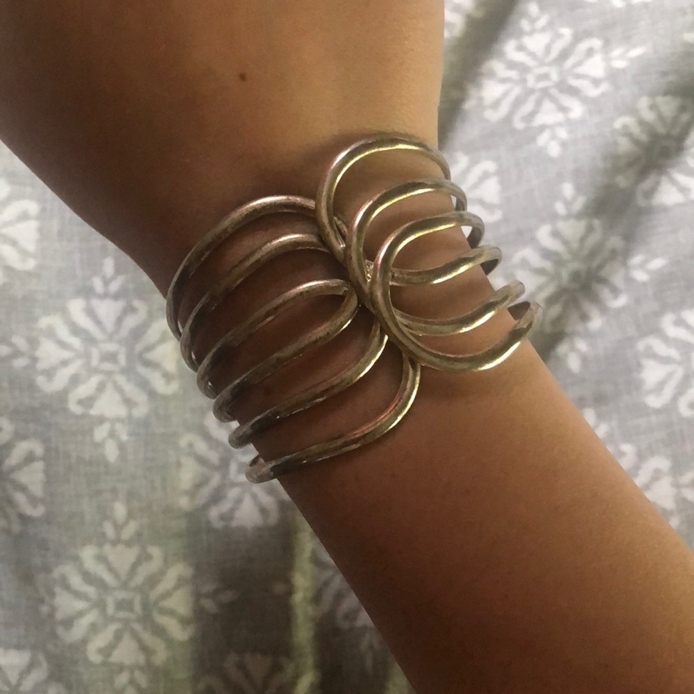 Bracket silver